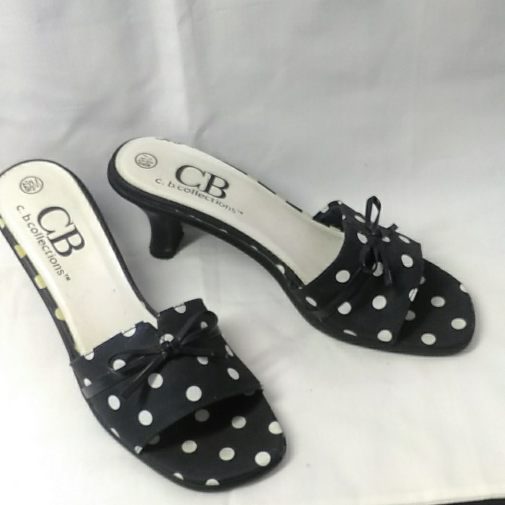 Make Offer! Polka Dot Shoes 6.5